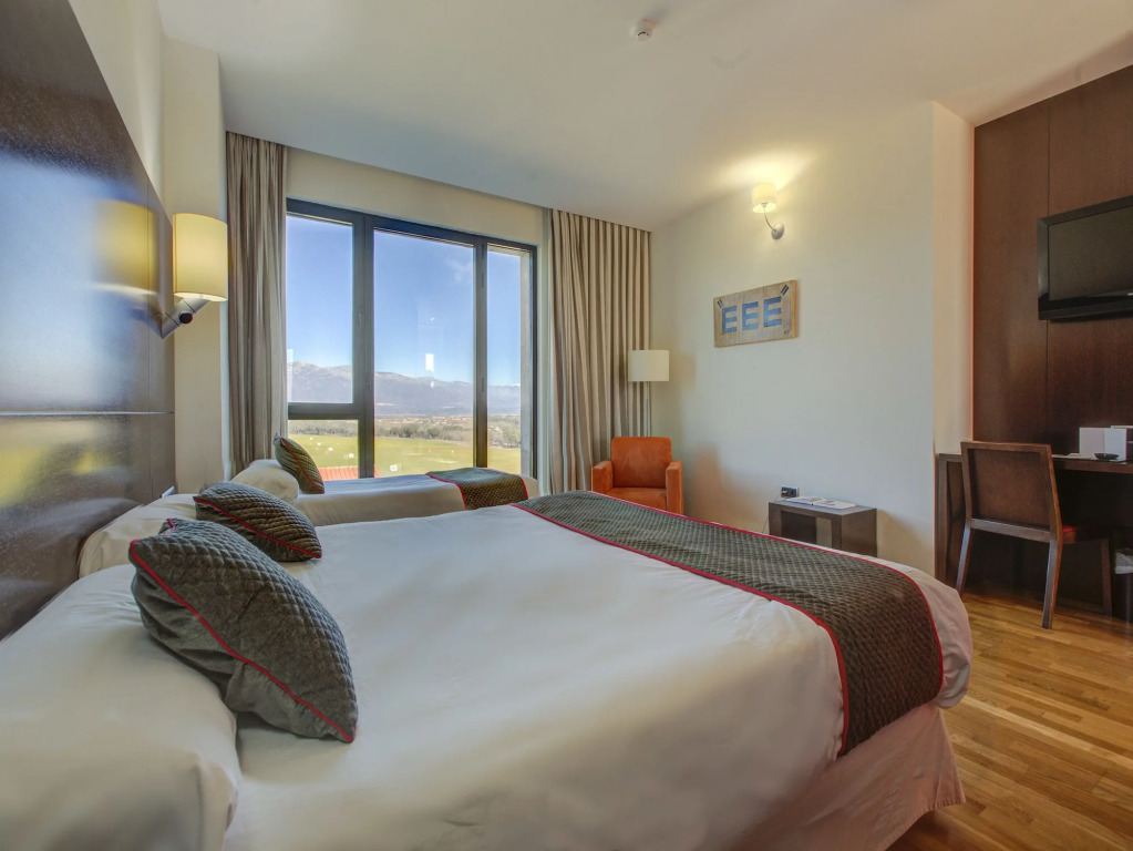 Hospedium Hotel Valles de Gredos Golf