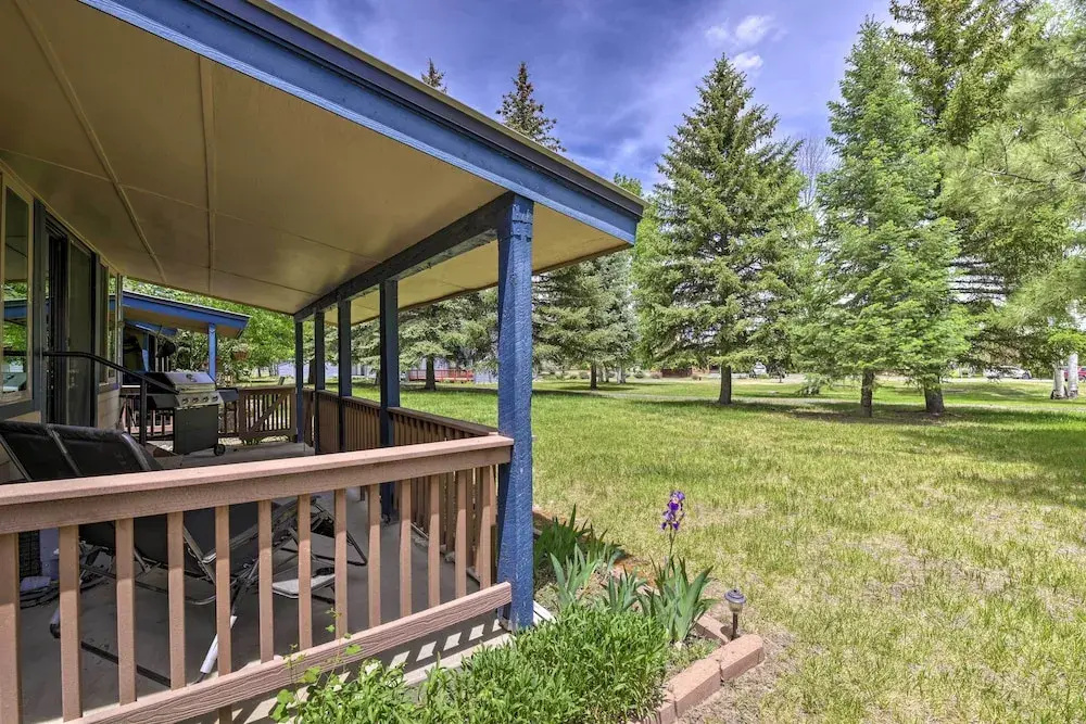 Pagosa Springs Townhome ~ 4 Miles to Hot Springs!