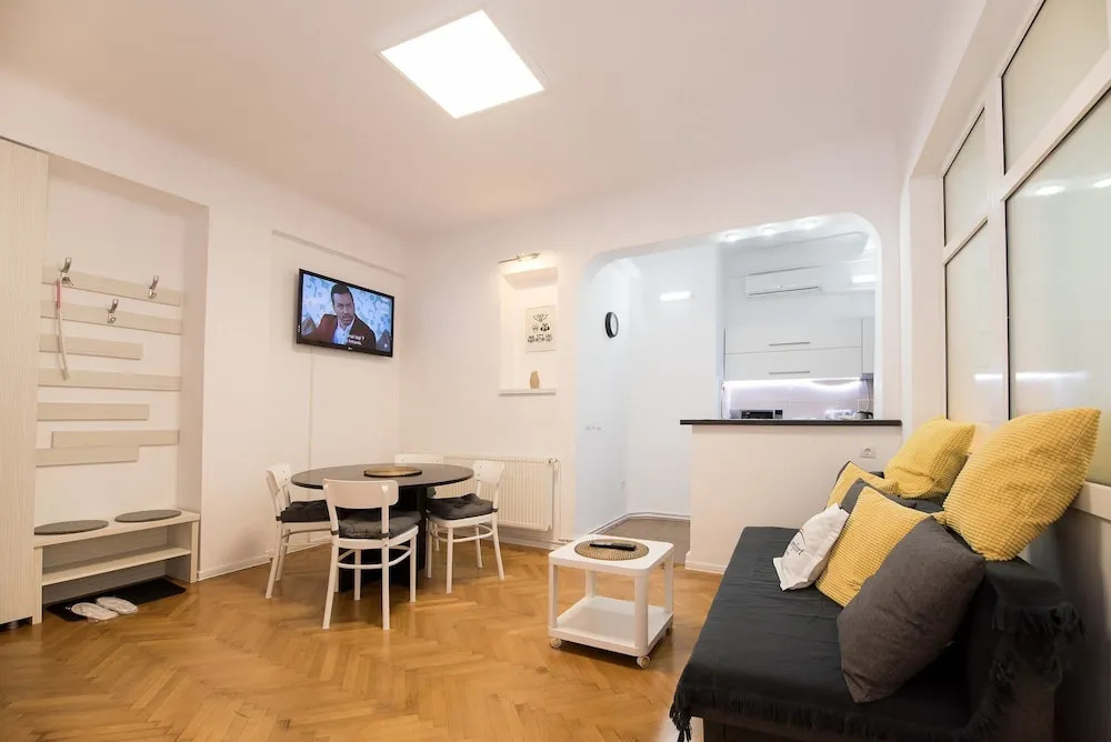 Apartment Batistei near Old Town