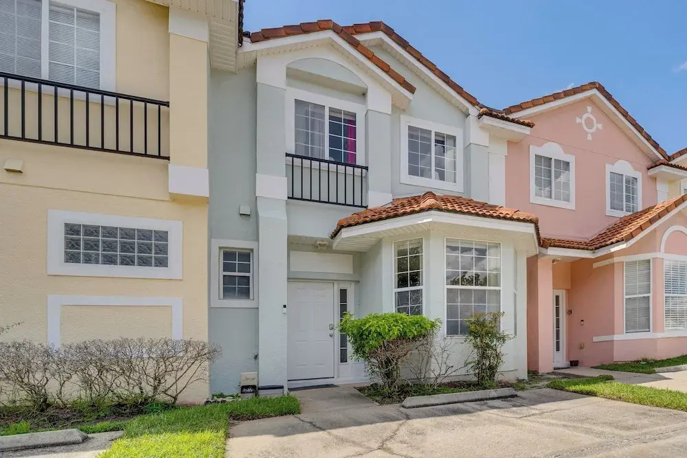 10 Mi to Disney World: Townhome w/ Community Pool!