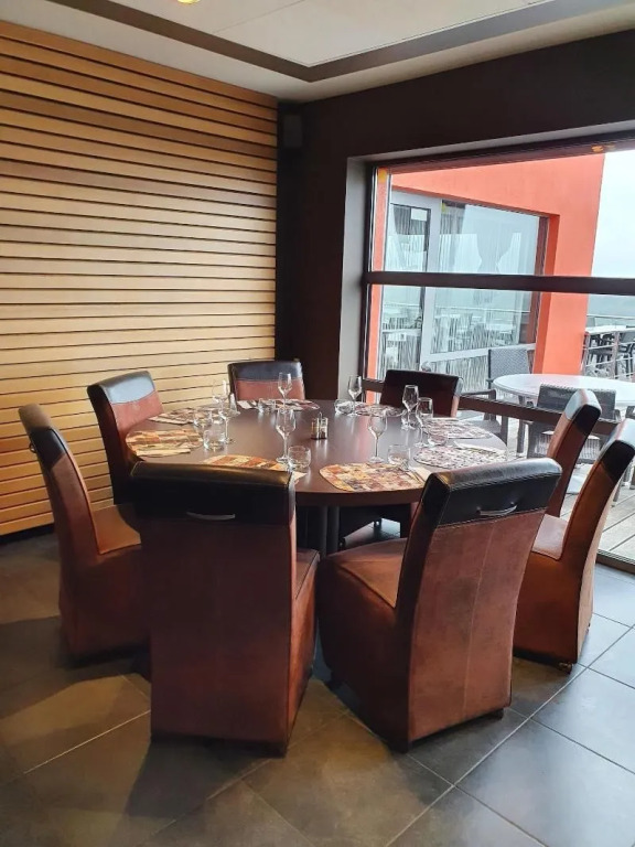 LES 7 MEUSES - Restaurant & Hébergements HÔTELIERS - INSOLITES - WELLNESS - GÎTES