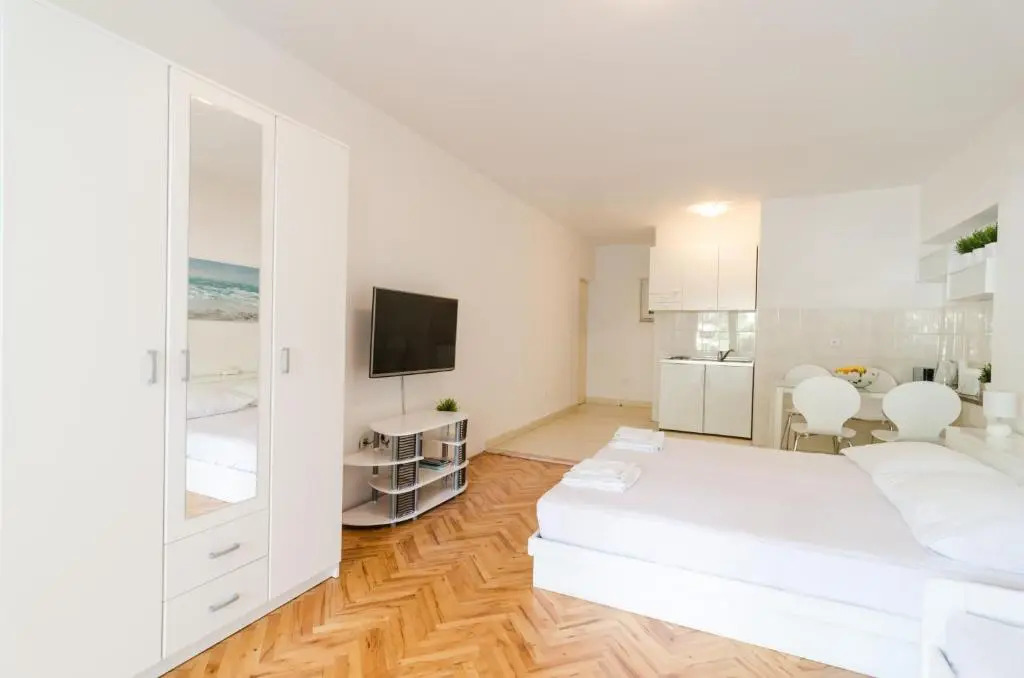 House Apartments Ariva