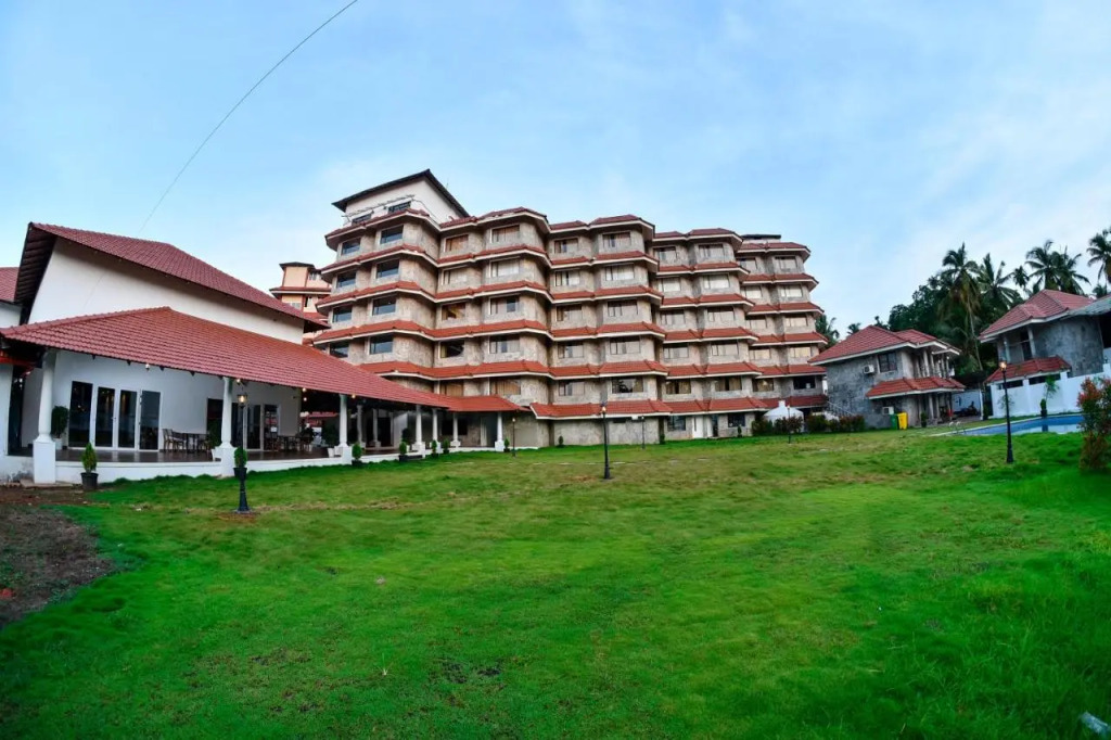 The Pearlview Regency