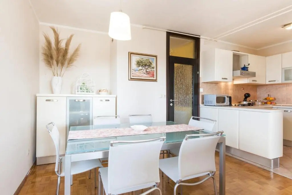 Apartment Alide 2085