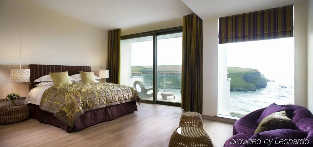Scarlet Hotel