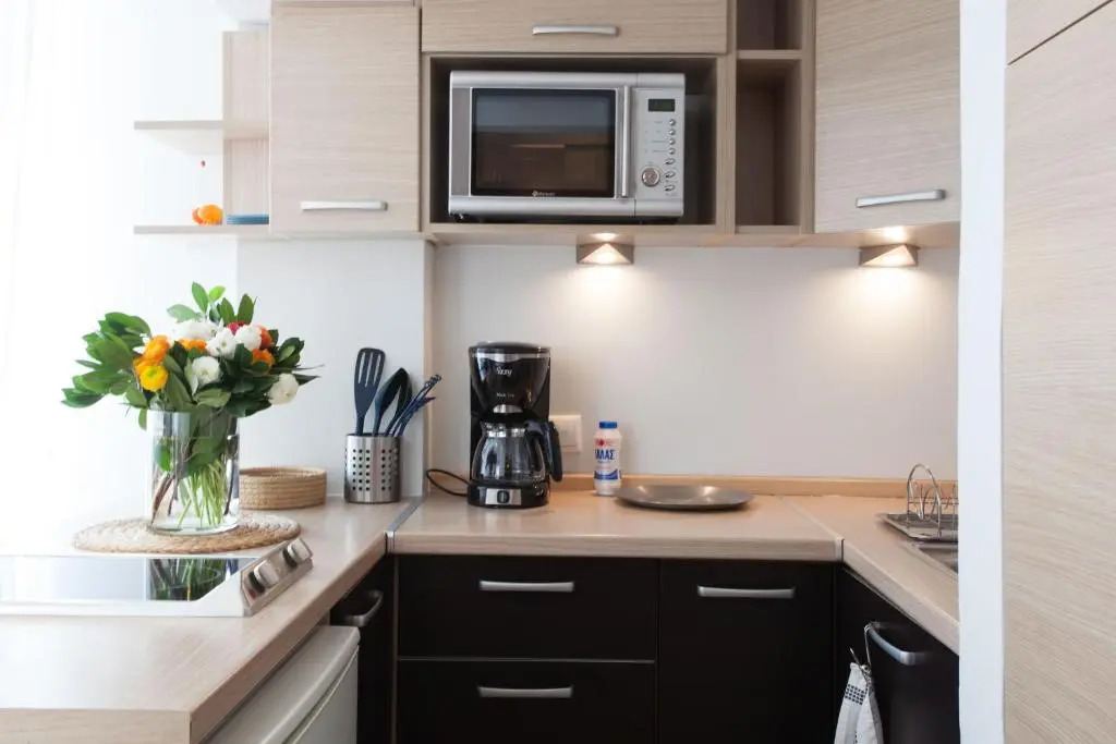 Homz AH02 Kolonaki Penthouse Studio