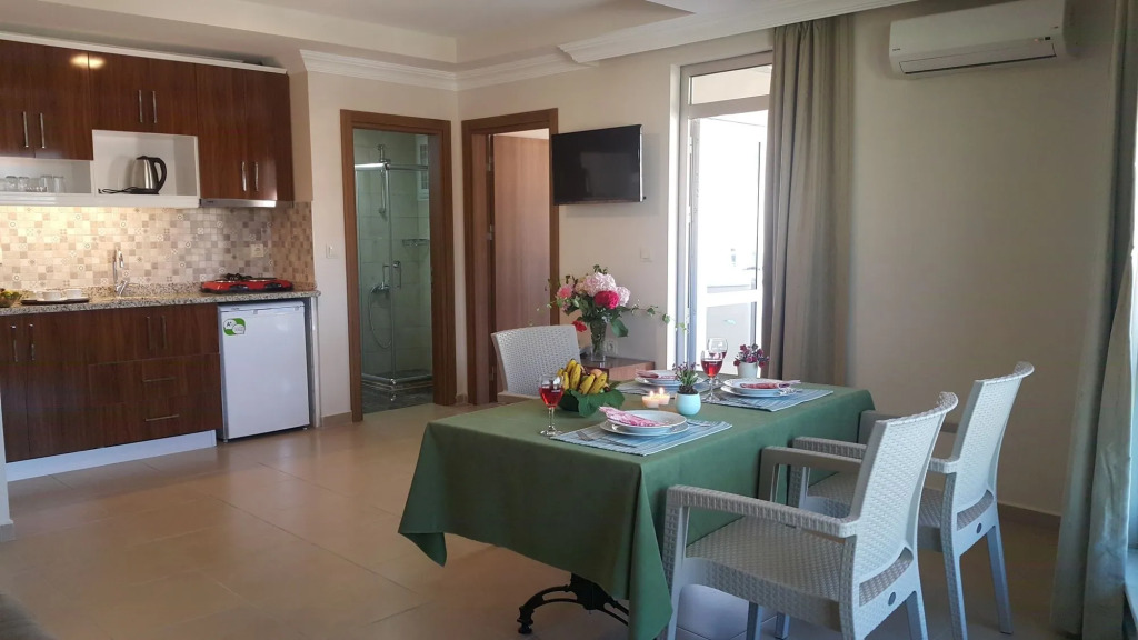 Midi Suites & Hotels