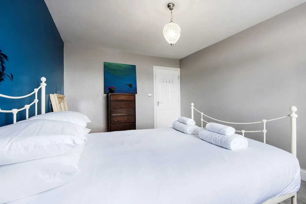 Scenic Shepherds Bush Home by Westfield London