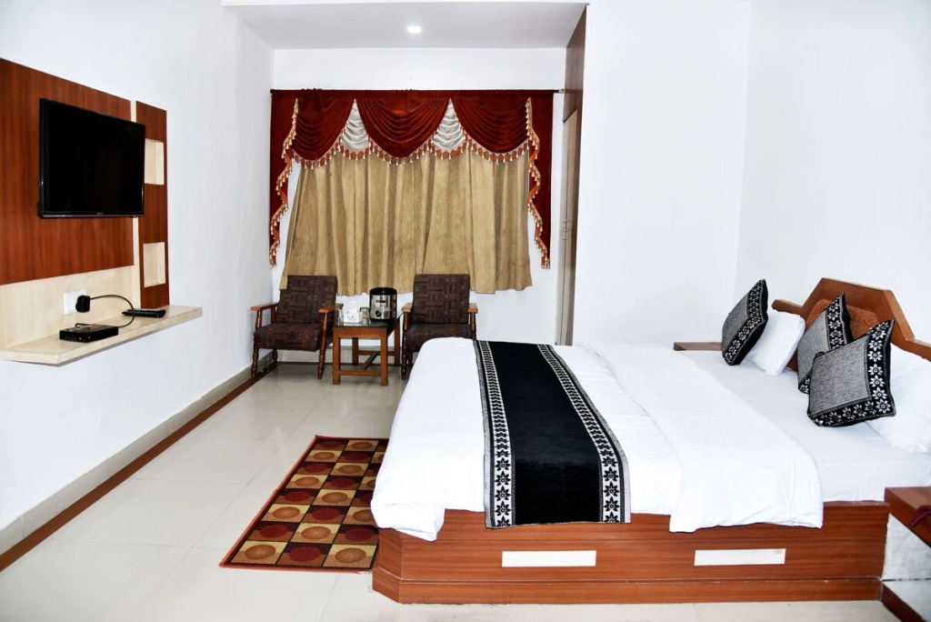 Hotel Amrapali Pachmarhi