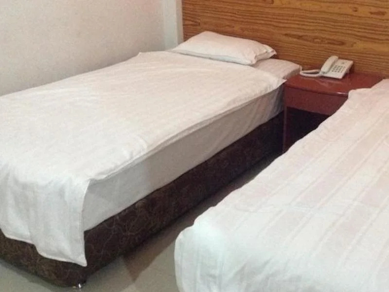 Royal Parbina Hotel