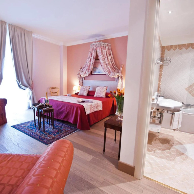 OSTUNI PALACE - Hotel Ristorante & SPA