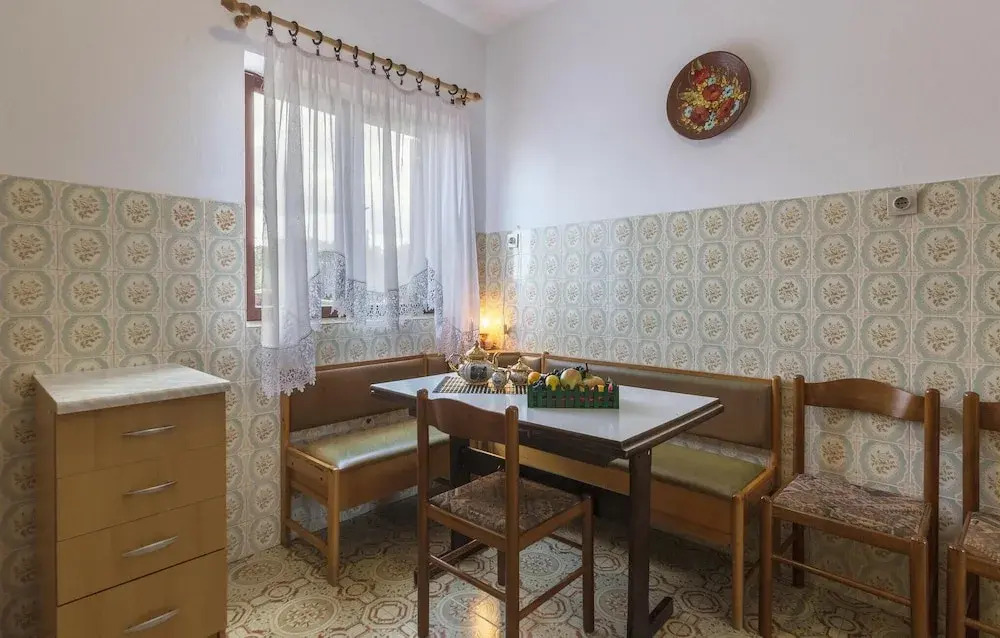 Nice Apartment in Valtura With 2 Bedrooms