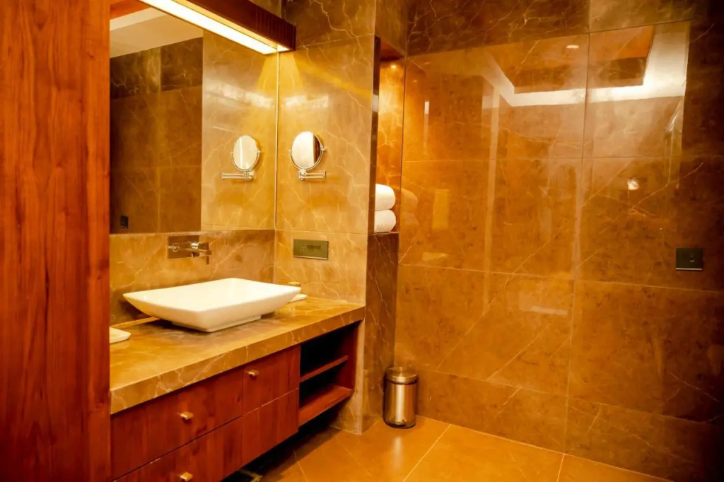 Hotel Pahadi
