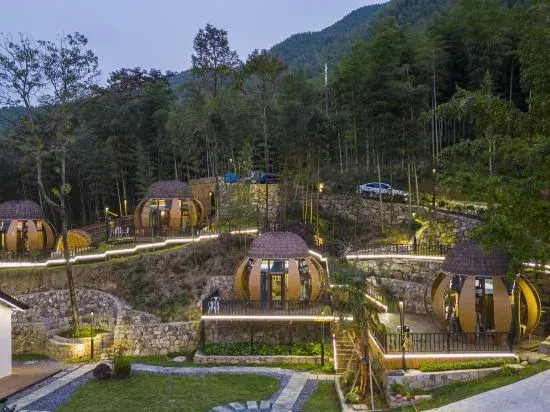 Anji Sanjian Laowu Homestay (Yucun Liangshan Dazhuhai Branch)