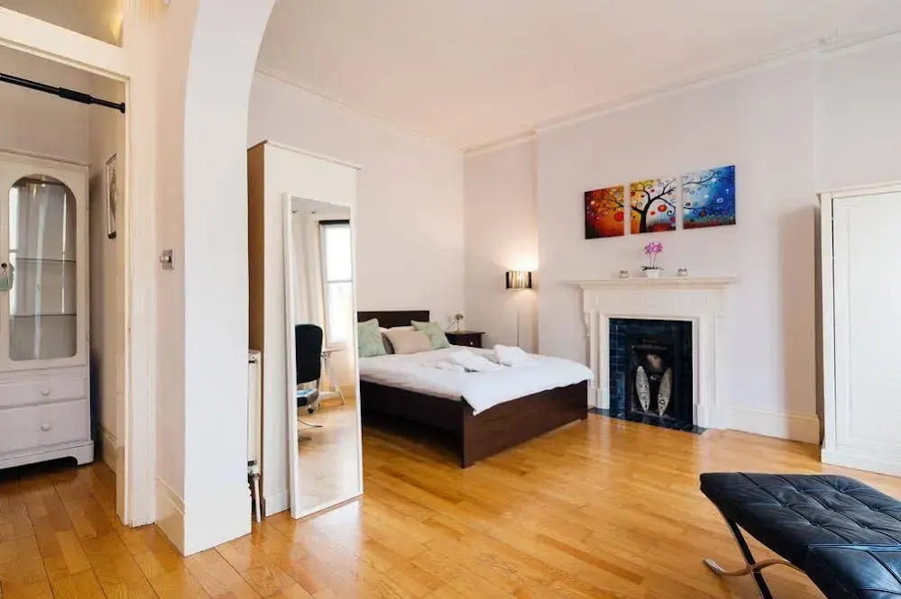 Fg Apartments - The Chelsea Residence