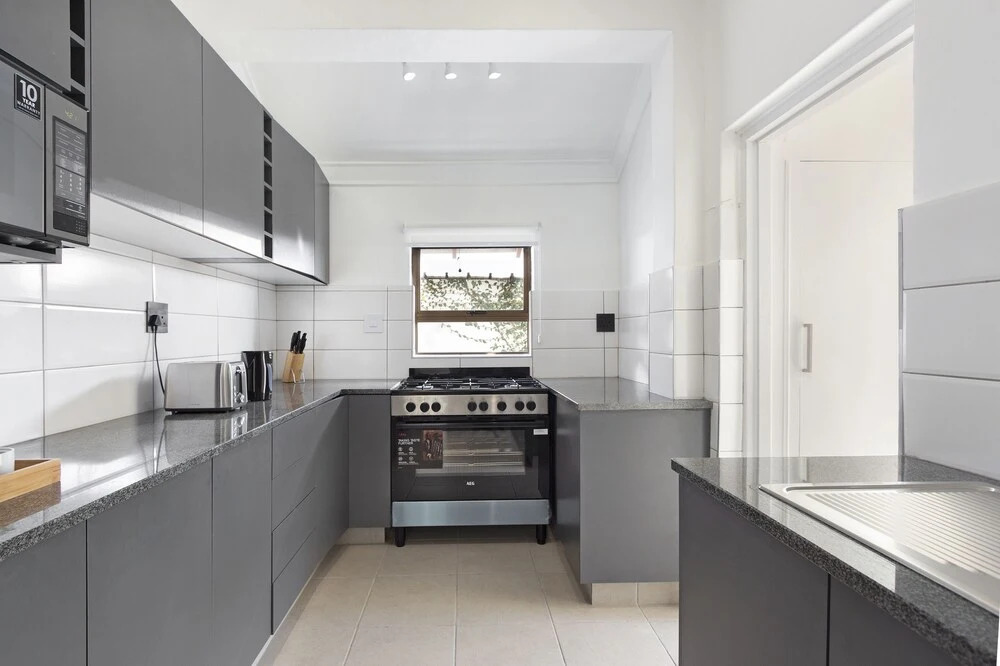 Bradwell House by HostAgents