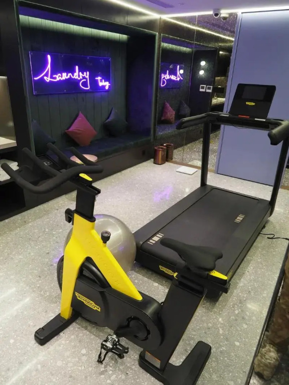 Manxin Shanghai Hongqiao Hub National Exhibition Center Hotel