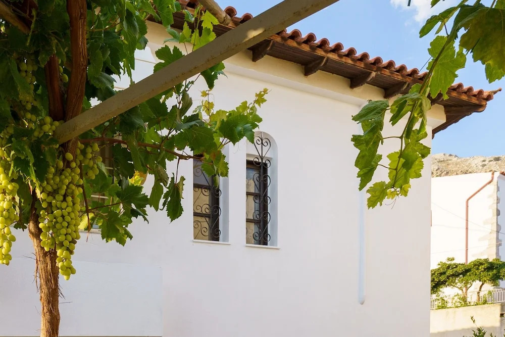 Emphasis Traditional House