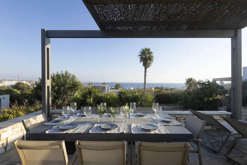 Seaview Villa by Villarentalsgr