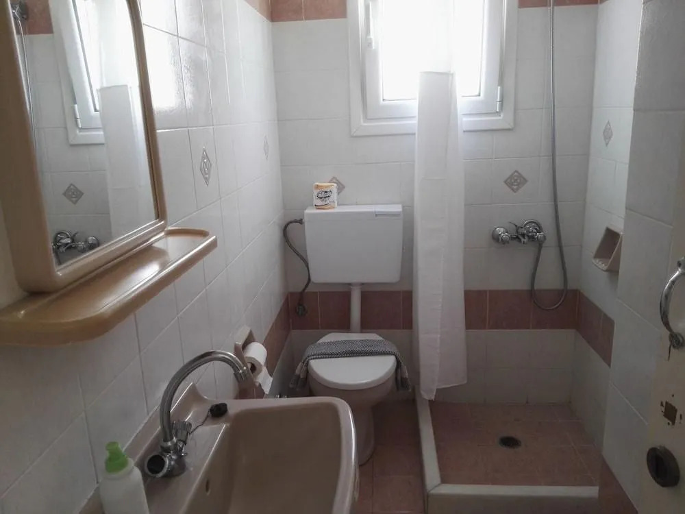 Mihalis Apartments
