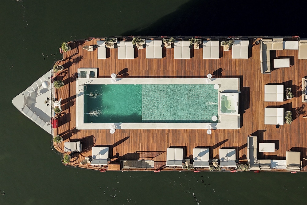 Le Fayan Suites Nile Cruise - Mondays from Luxor & Fridays from Aswan