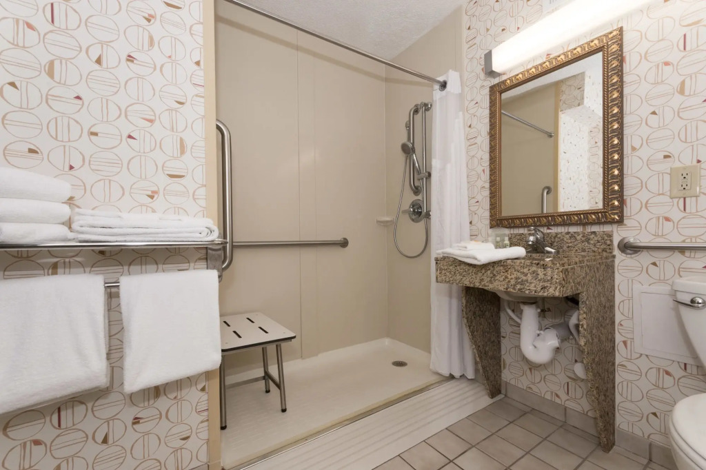Holiday Inn Lumberton by IHG