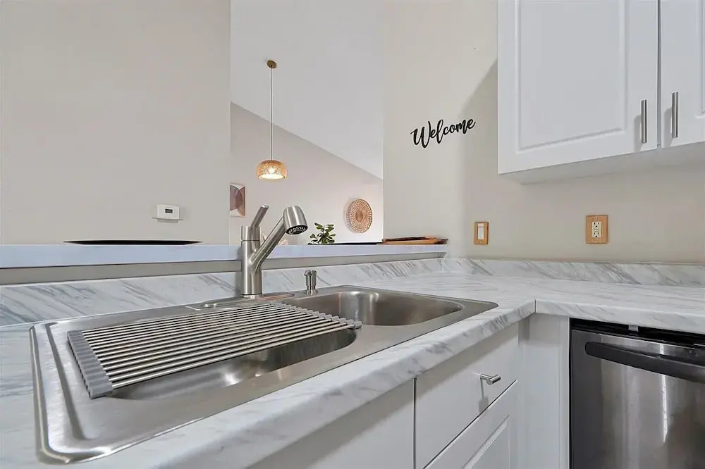 2722 Club Cortile Unit B 3bed