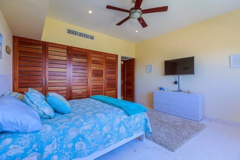 Isla 33 - 4 Bedroom PH #1304