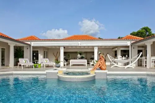 Seafacing Villas Apartments Rentals