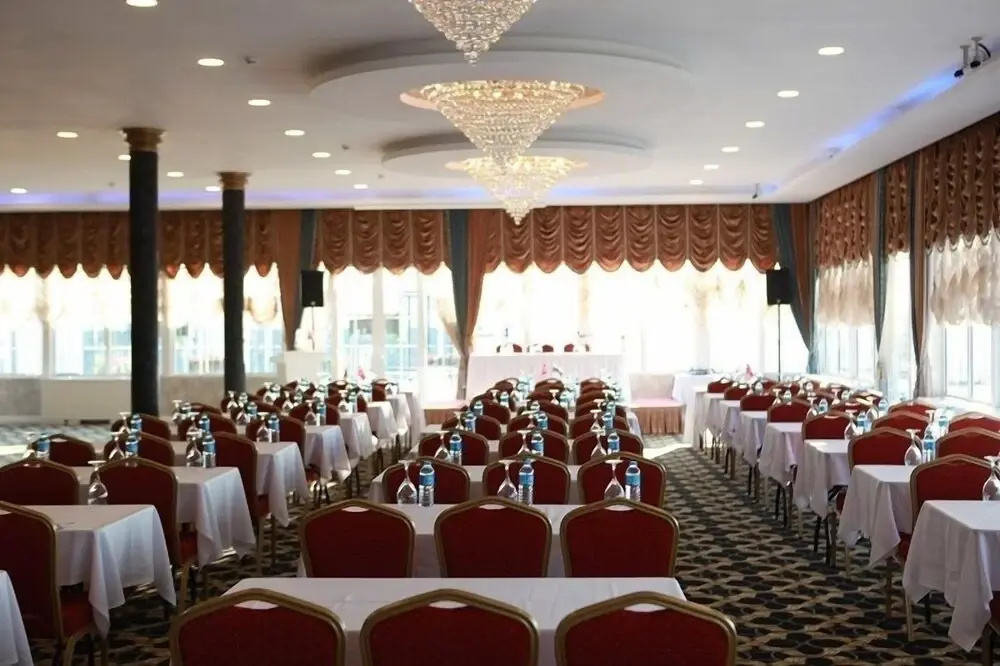 Manhattan Hotel