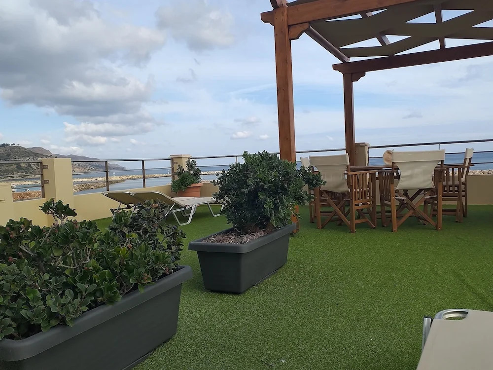 Xristinas Seaside Apartments