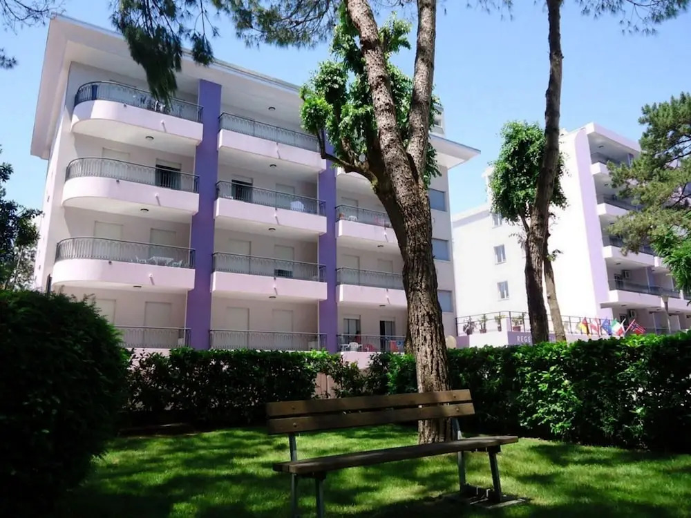 Welcoming Apartment With Pool-beahost