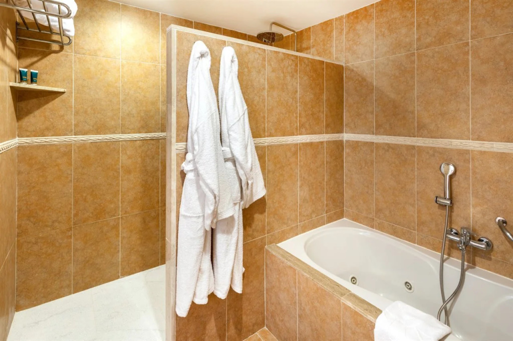 Zante Plaza Hotel & Apartments