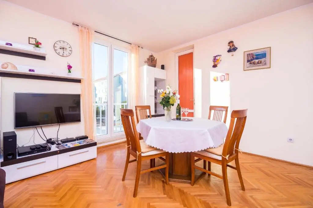 Apartment Ruby