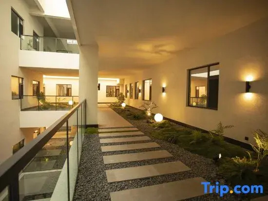 Wulanchabu Victoria Square Jianshe Road Atour Hotel
