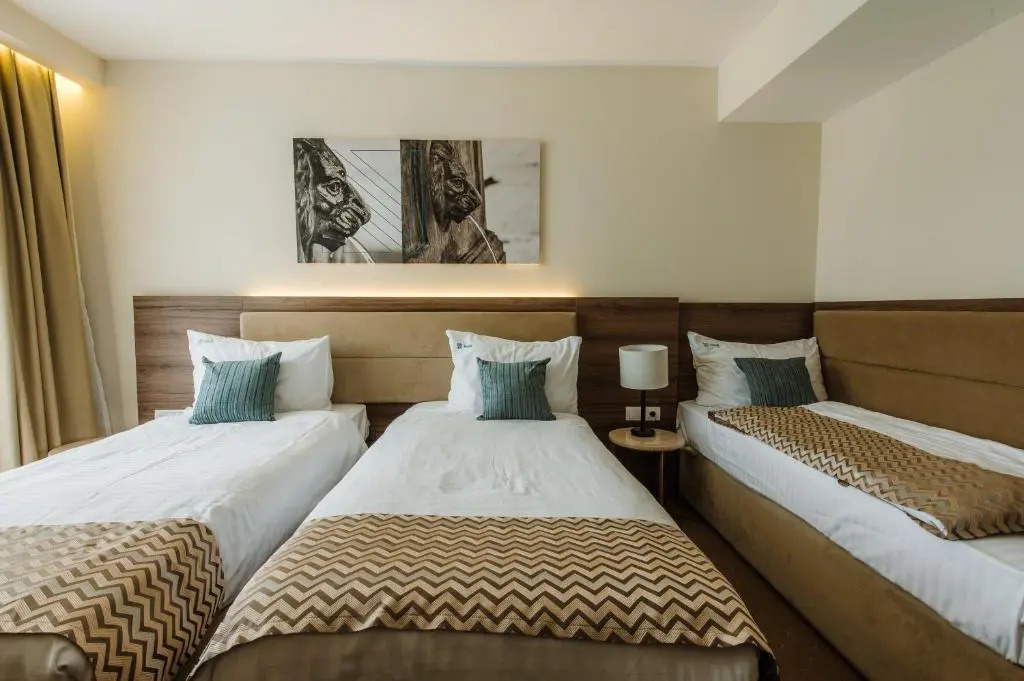 Hotel Nais