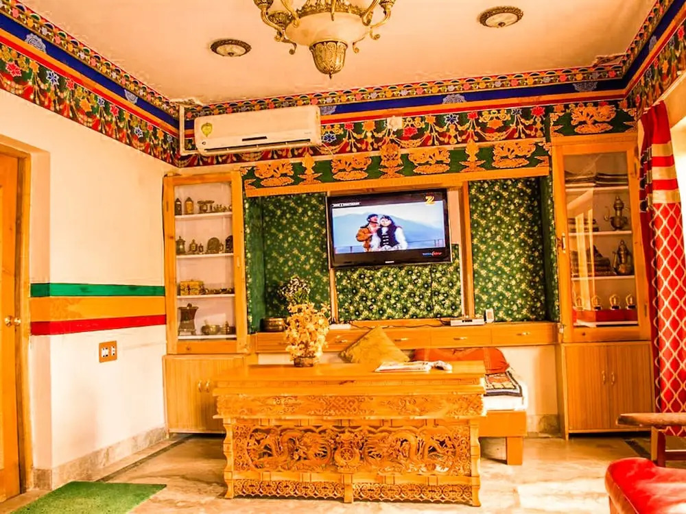 TIH Hotel City Palace