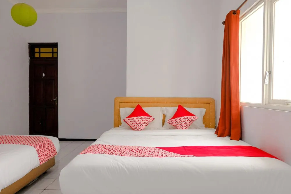 Reddoorz at Ciliwung Guest House Syariah