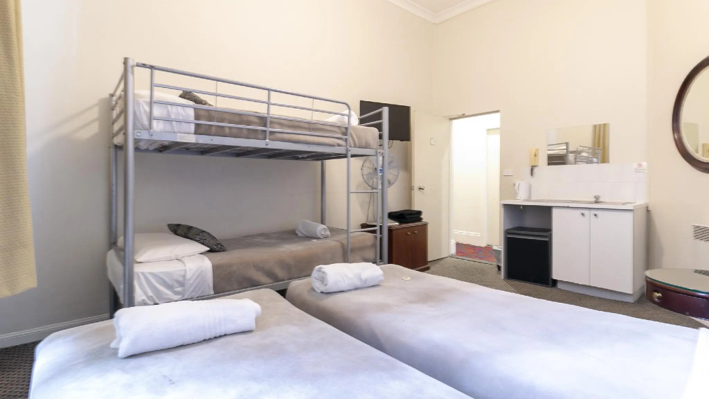 Woolbrokers Hotel