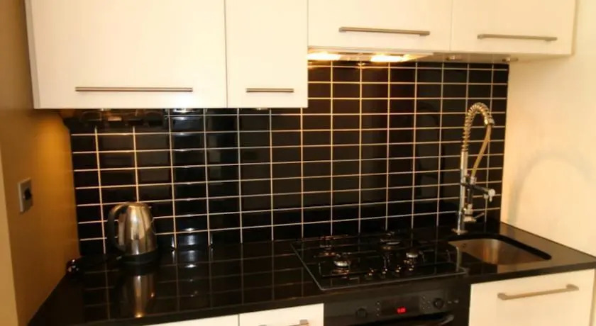 FG Property - Notting Hill, Ladbroke Crescent, Flat 1