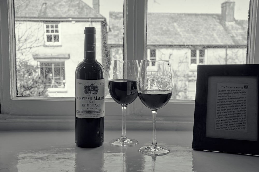 The Oxenham Arms Hotel Devon