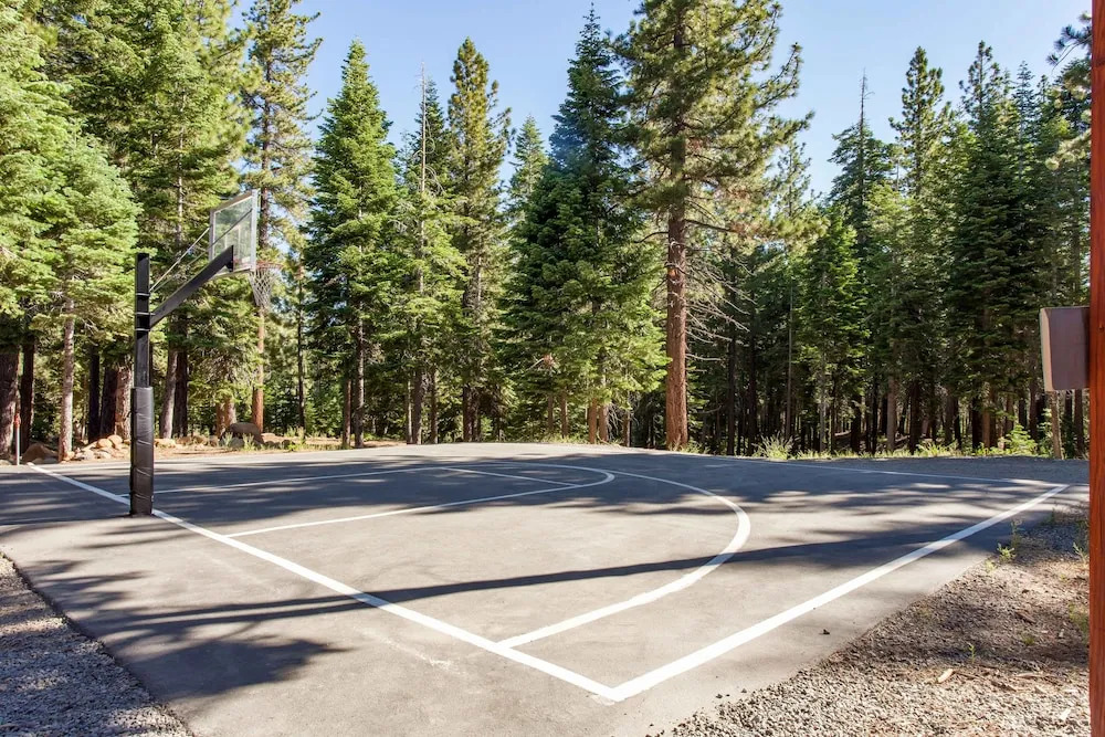 Remodeled Home W/ Shuttle To Northstar Village Home