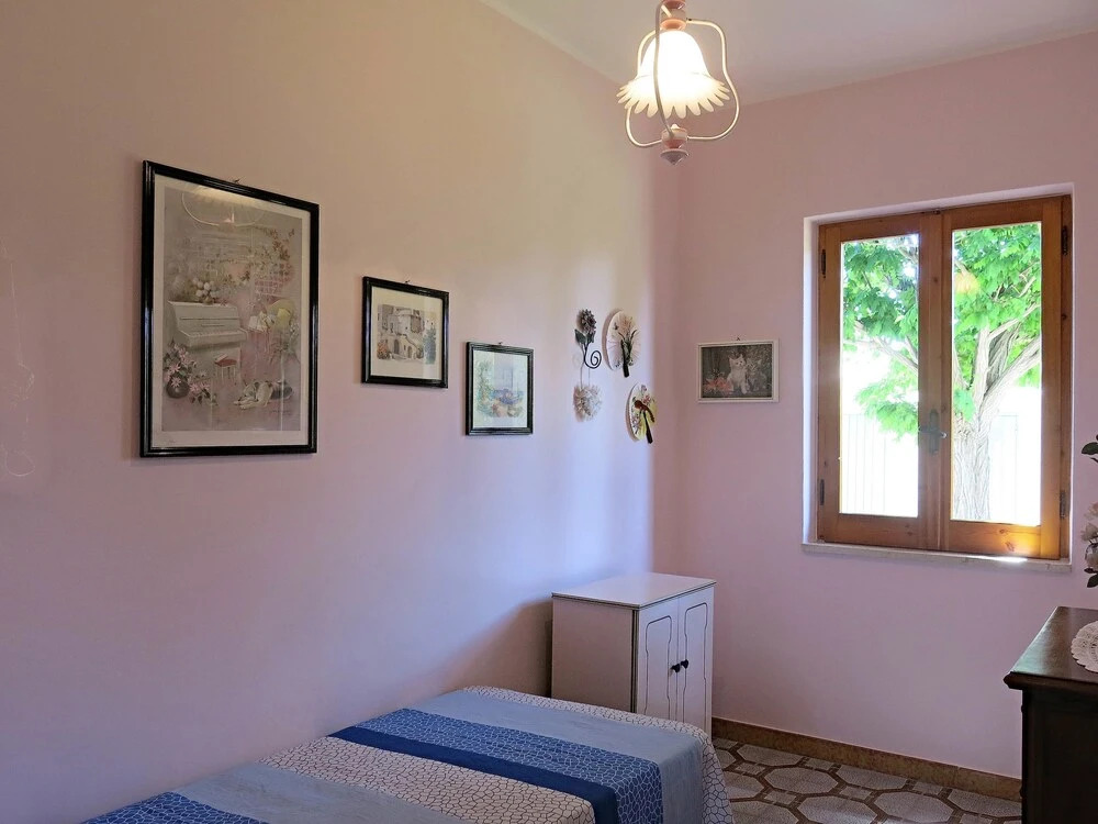 Dolly - con giardino a 250 mt dal mare