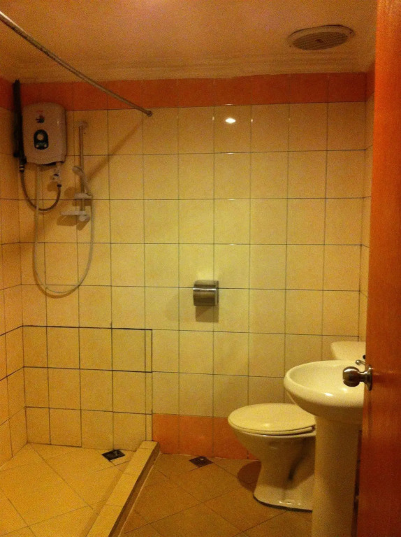Seri Borneo Hotel