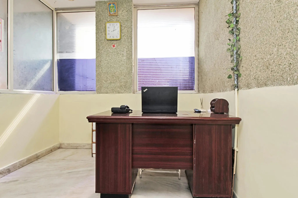 OYO 24605 Grand Season