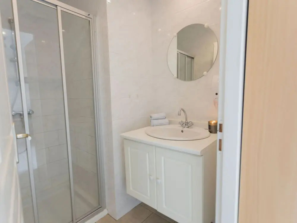Lively Villa in Félines-minervois With Pool