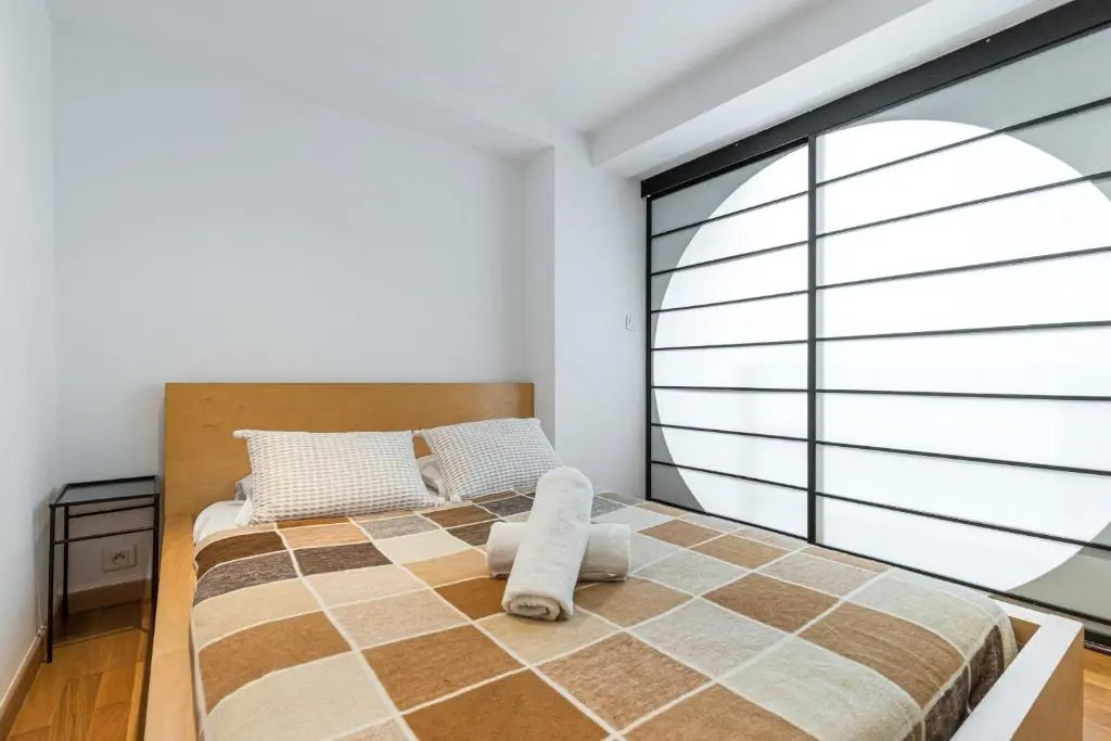 Massena Street - 1 Bdr Duplex with AC & Parking