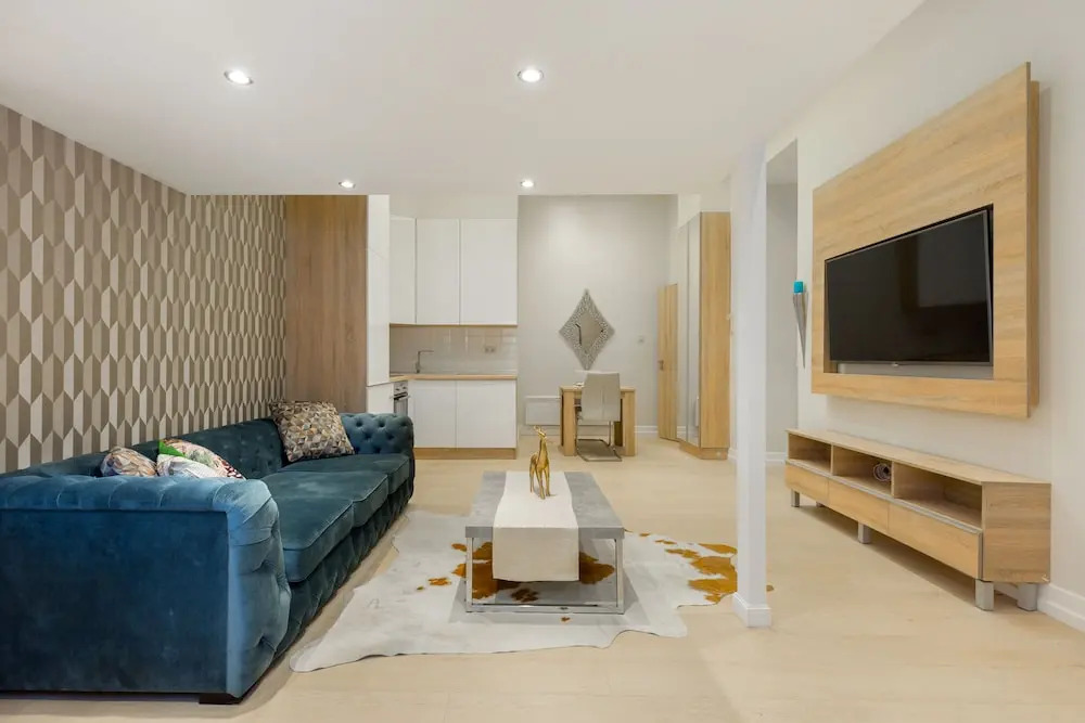 Squares and Dots Apartment