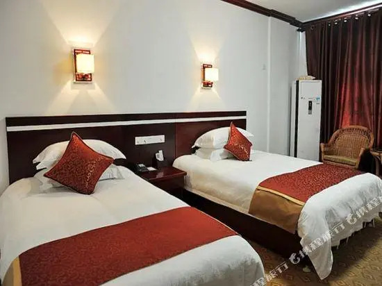 Wuhua Holiday Hotel