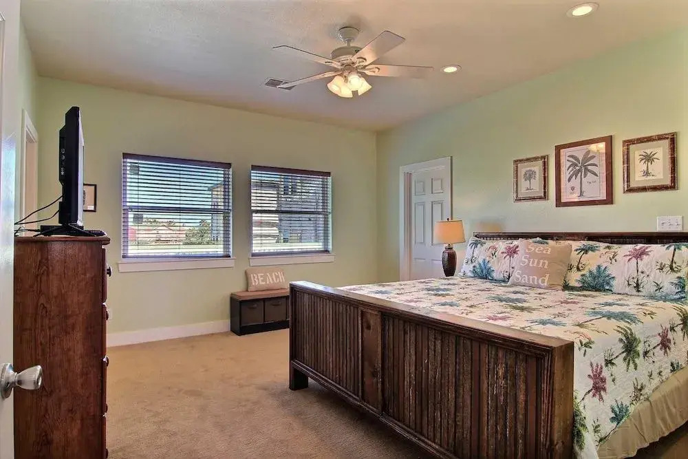 Leave of Absence - 4 Br Home